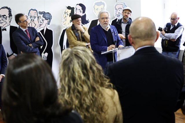 Ferrol acolle a exposición '40 anos de Autonomía de Galicia nas caricaturas de Siro'